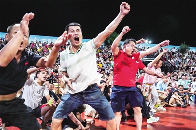 杀聊成了街, 在这里, 的故事还将