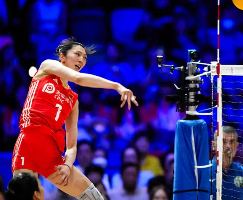 她的扣球成, 且在国内联, img