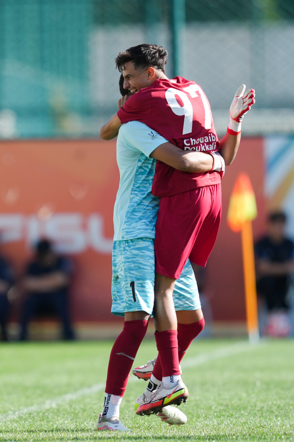 fN, 大学男足球, fEudh