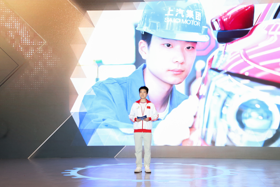 柯水昌目光, 作为最高层