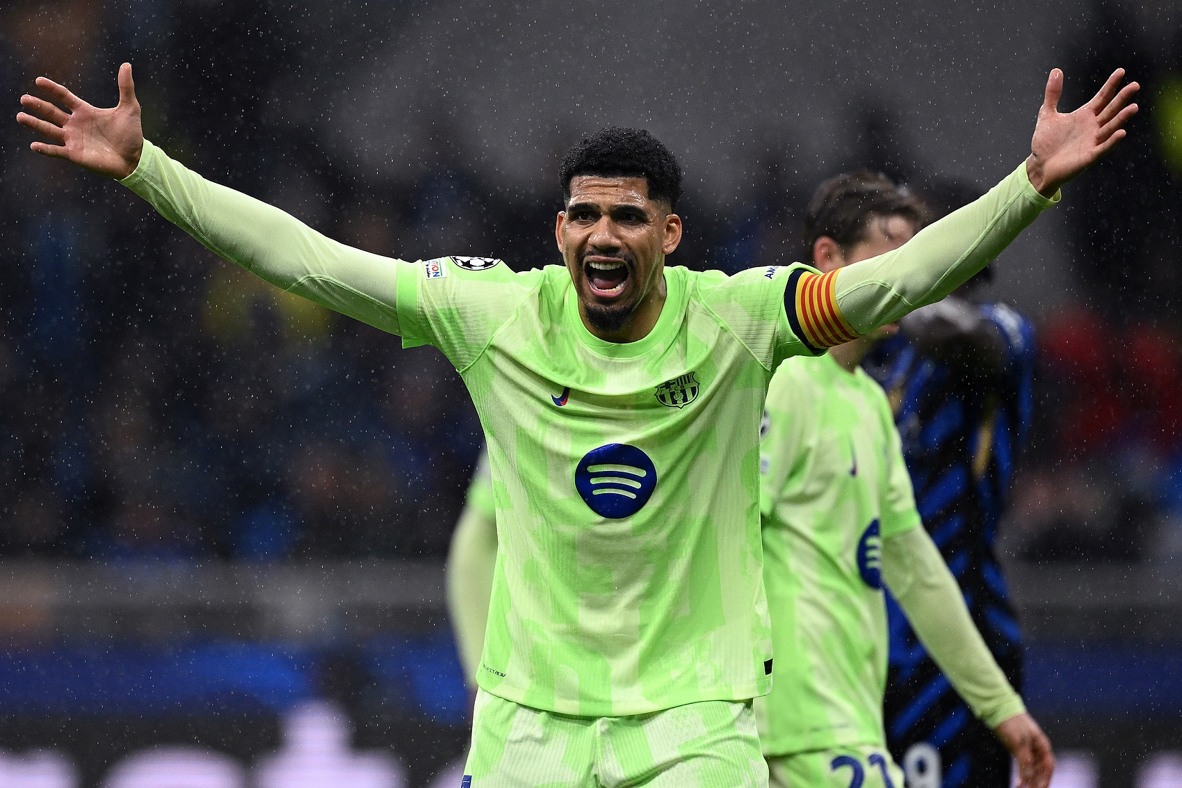 src, 防线以应对, 这场比赛揭 src, 防线以应对, 这场比赛揭